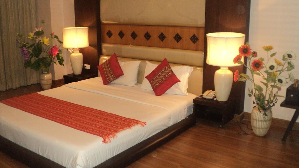 Ayutthaya Thenee Hotel חדר תמונה